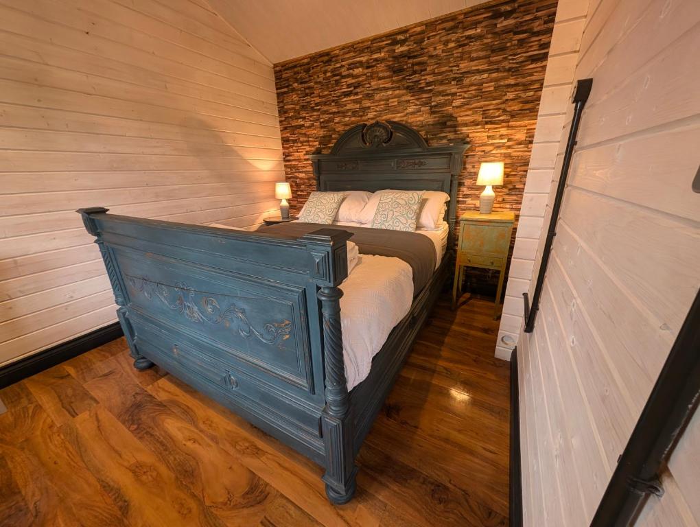Cabin Bedroom